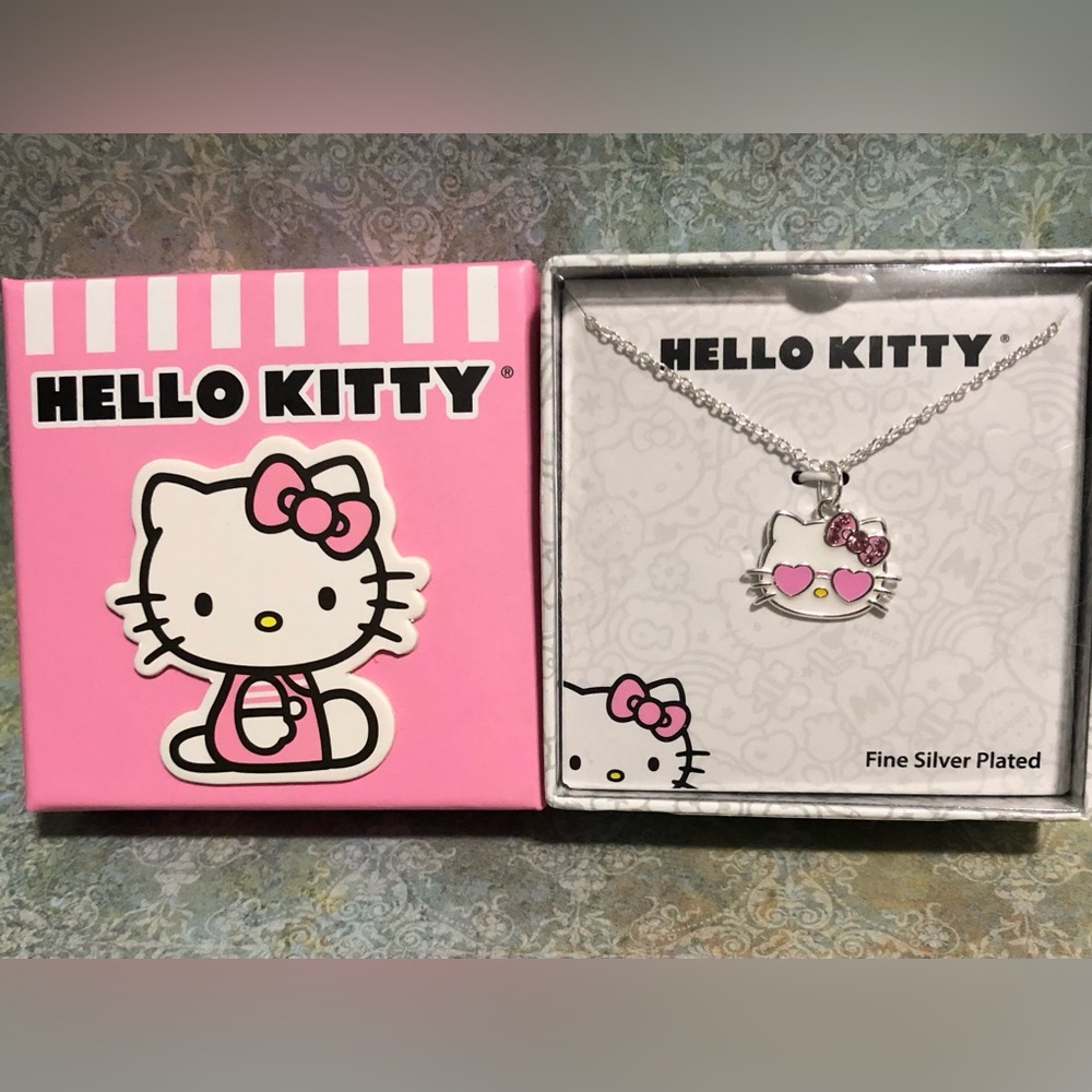 Hello‎ Kitty With Heart Sunglasses Charm Necklace NIB Sanrio gift NEW